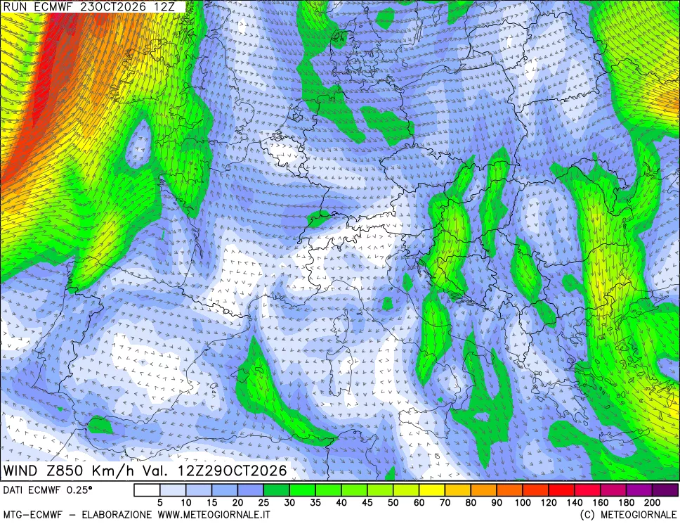 mappa Direzione e forza del vento a 850hPa