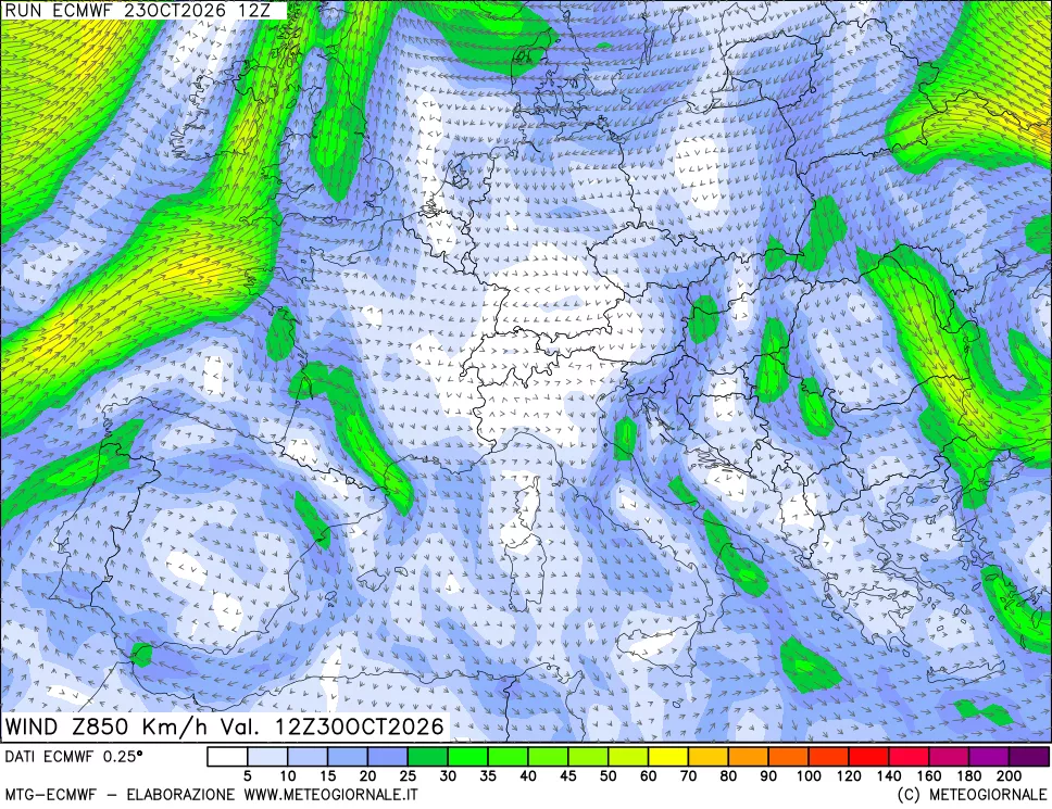 mappa Direzione e forza del vento a 850hPa