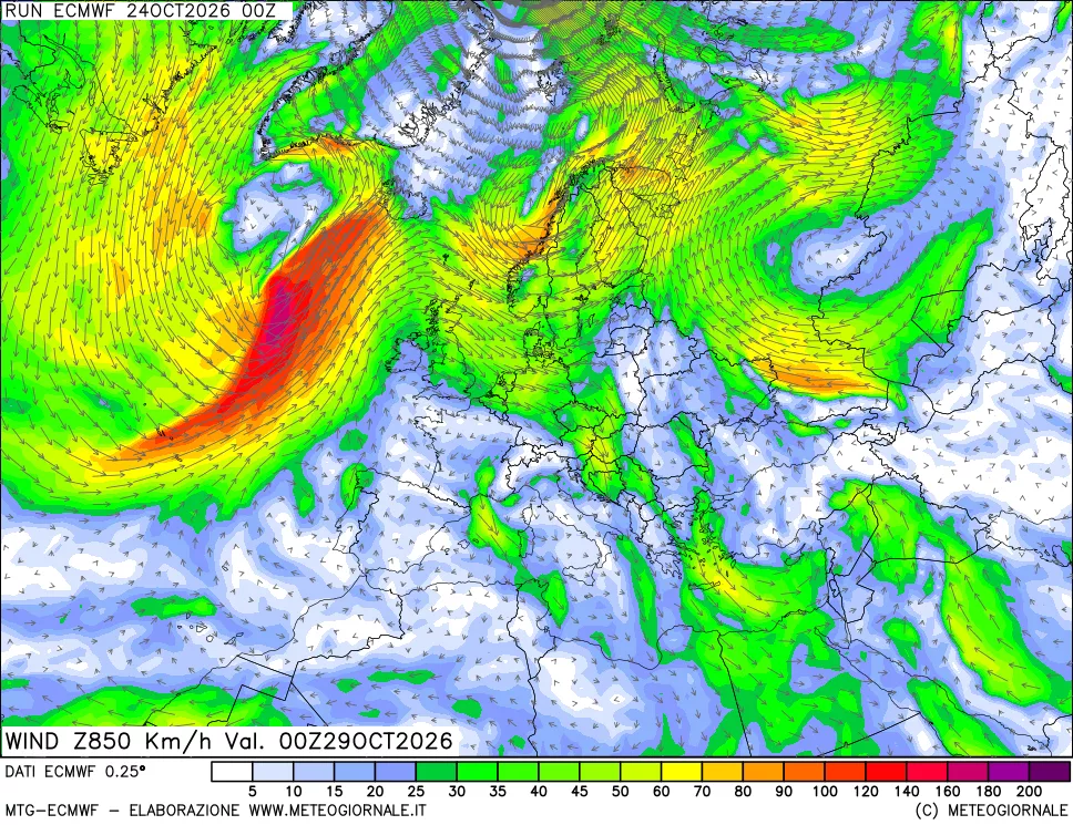 mappa Direzione e forza del vento a 850hPa