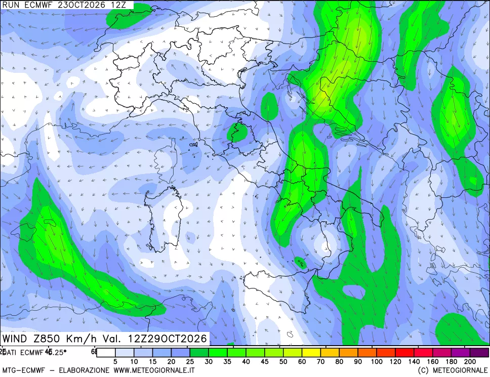 mappa Direzione e forza del vento a 850hPa