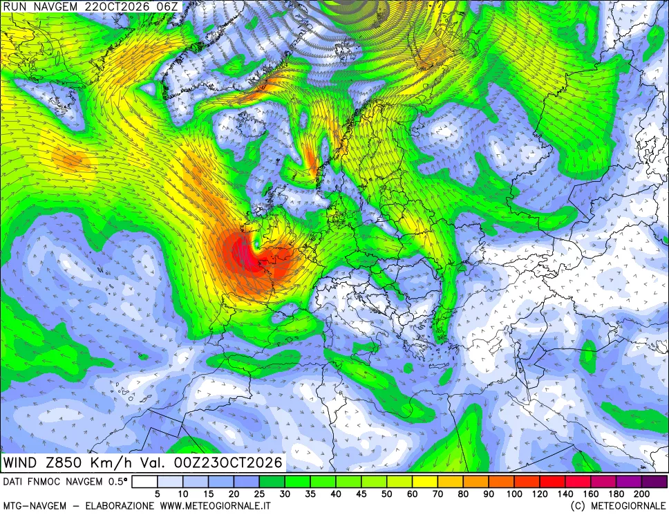 mappa Direzione e forza del vento a 850hPa
