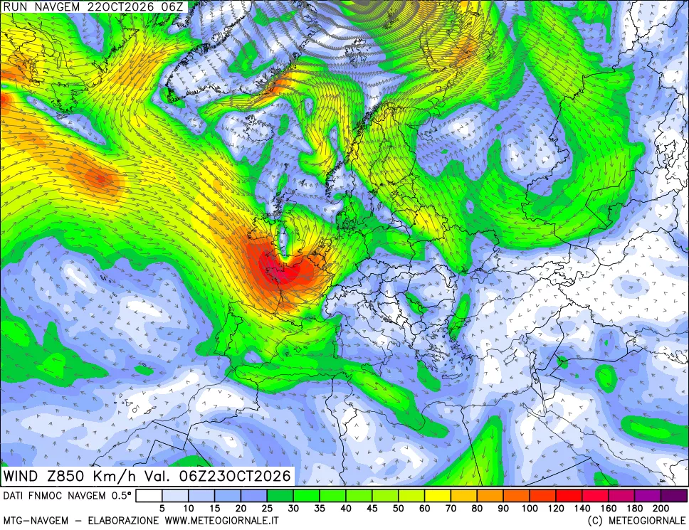 mappa Direzione e forza del vento a 850hPa
