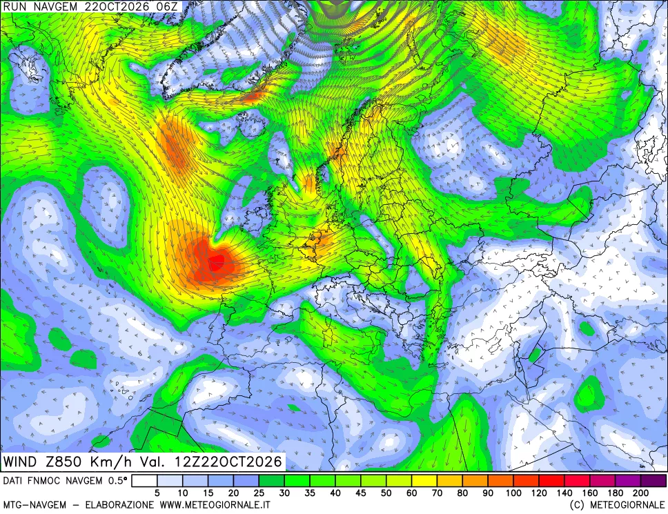 mappa Direzione e forza del vento a 850hPa
