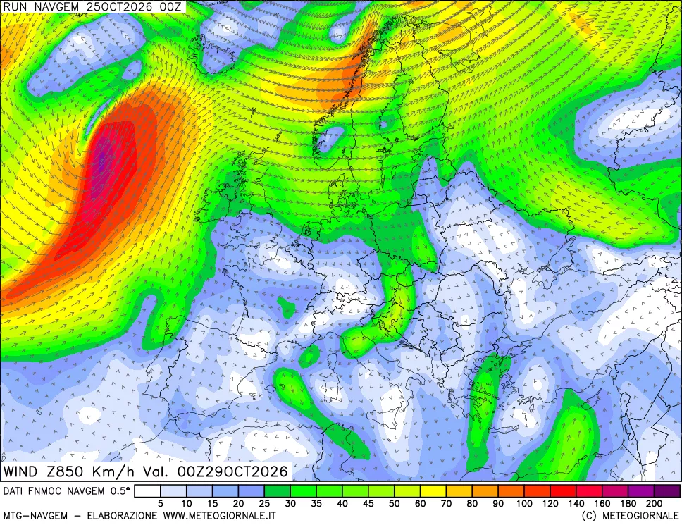 mappa Direzione e forza del vento a 850hPa